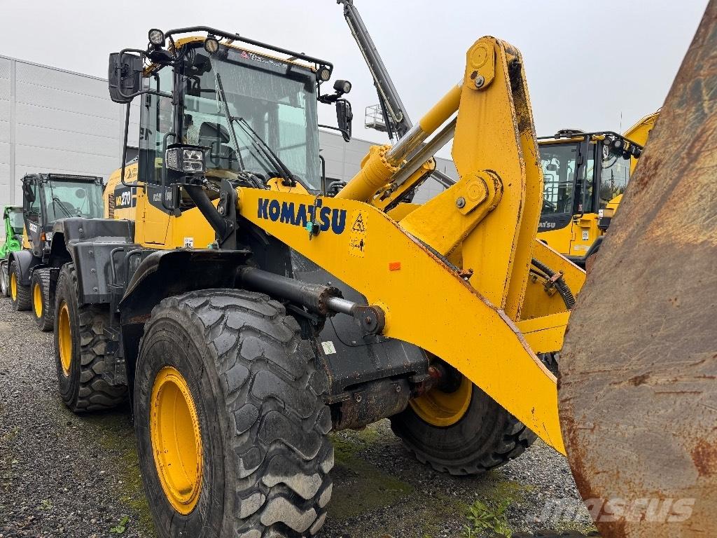 Komatsu WA 270-8 Rataslaadurid