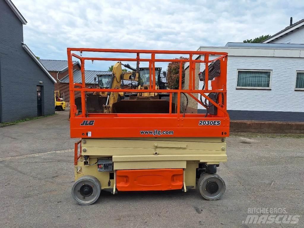 JLG 2030 ES Käärtõstukid