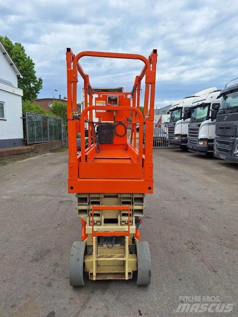 JLG 2030 ES Käärtõstukid