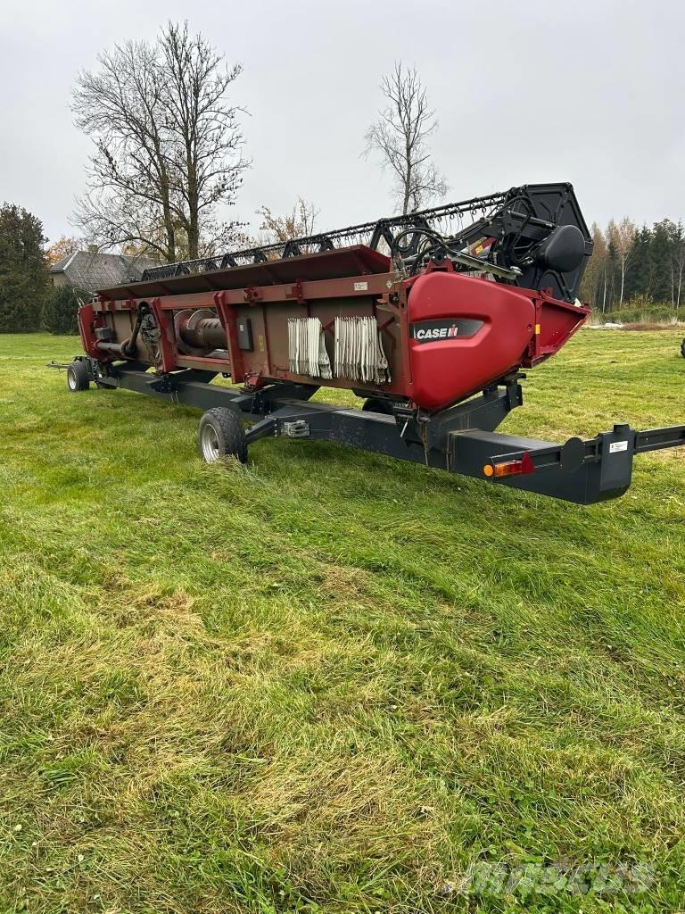Case IH 8250 Teraviljakombainid