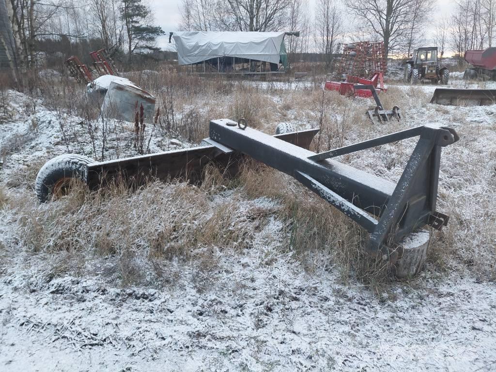  Takalana 300 Muud teekoristamise ja lumekoristamise masinad