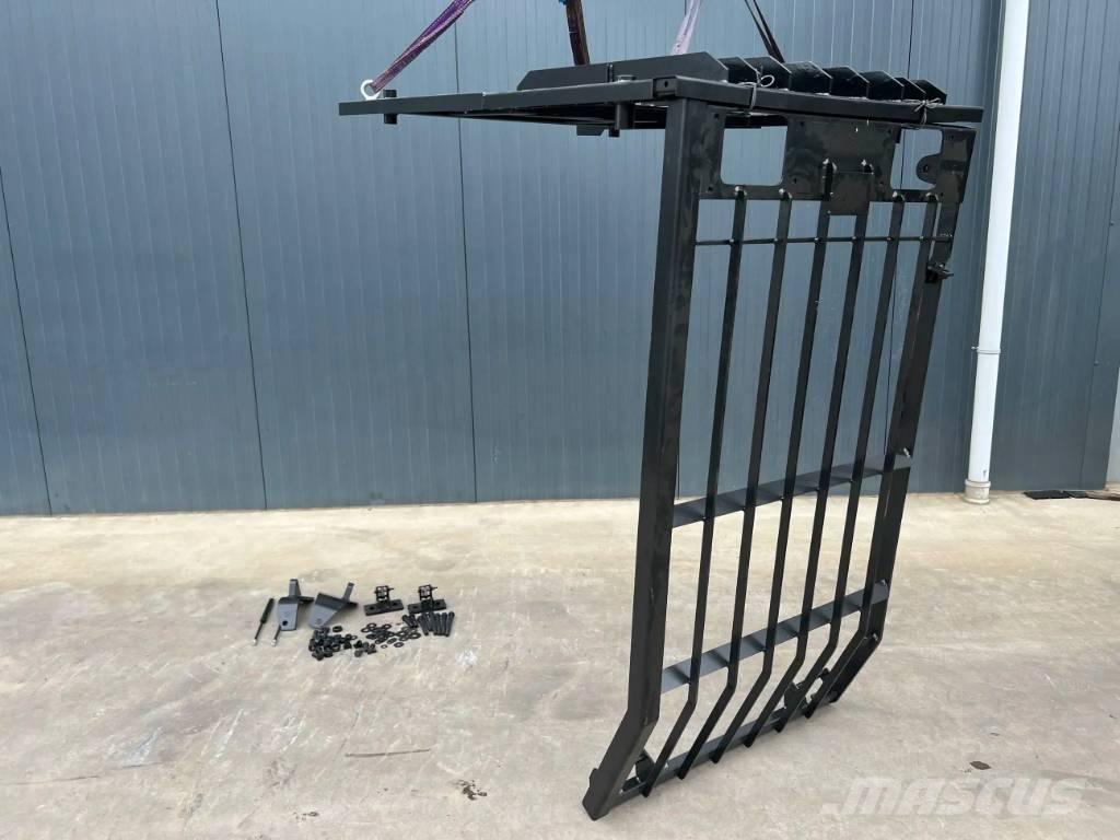 CAT 324D Guard Kabiinid