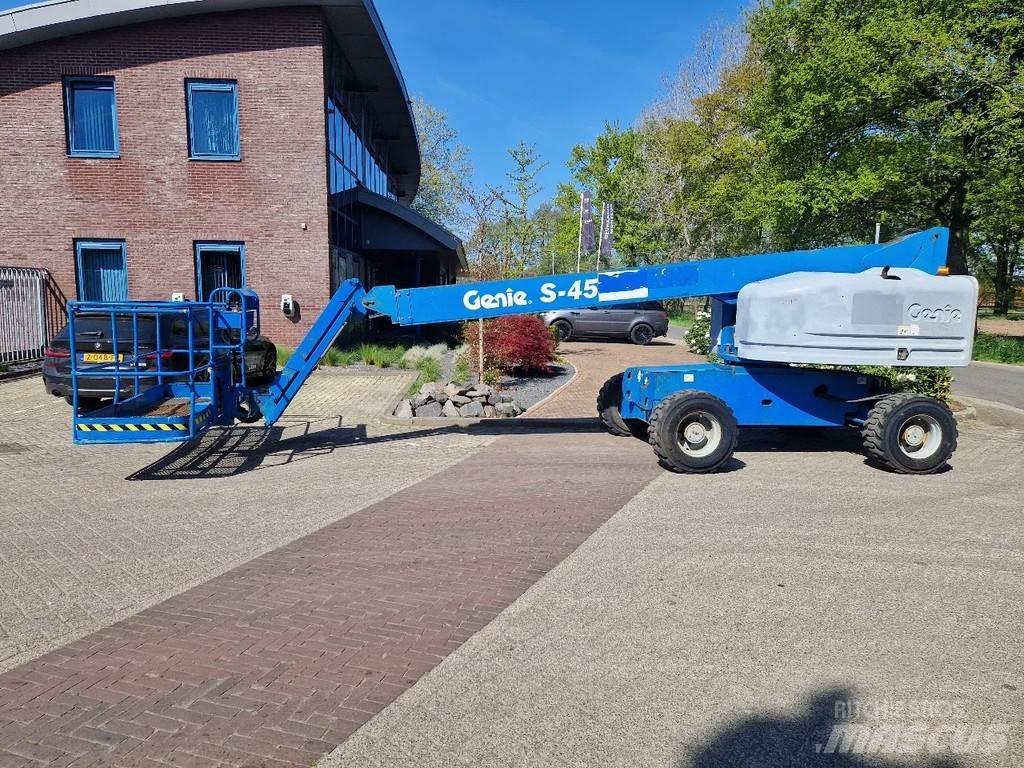 Genie S-45 Teleskoop poomtõstukid
