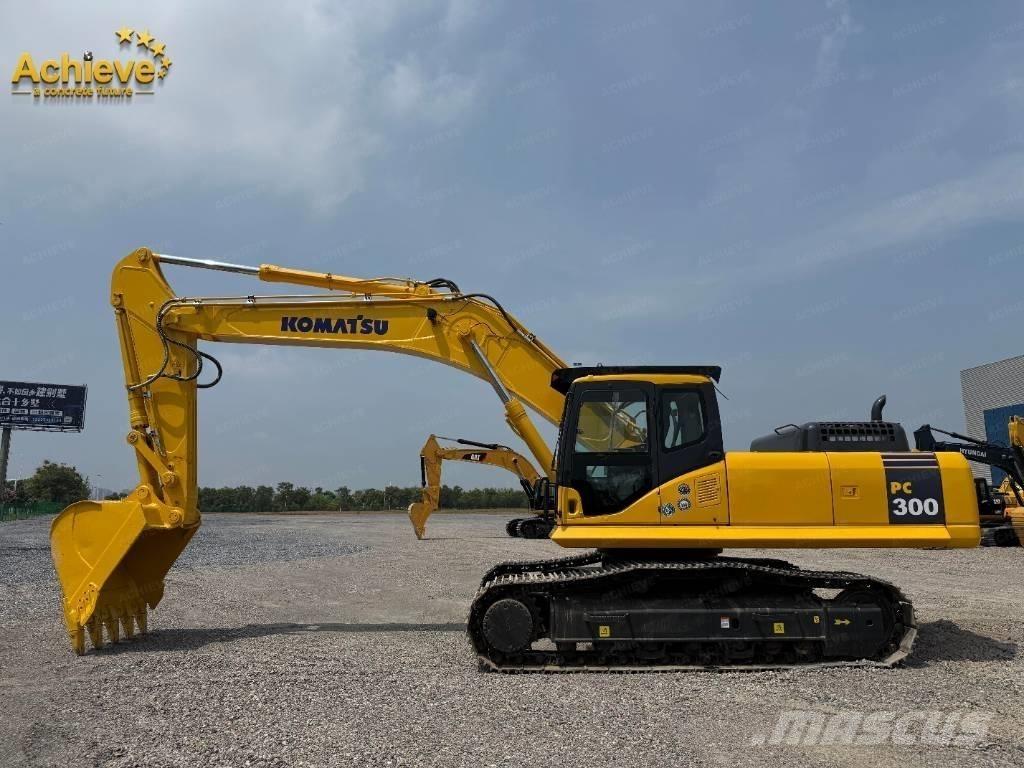 Komatsu PC 300 Roomikekskavaatorid