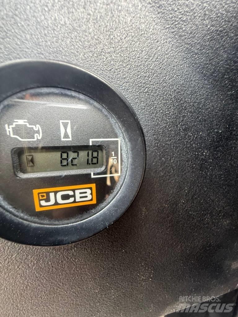 JCB 16 C-1, 821h Miniekskavaatorid < 7 t
