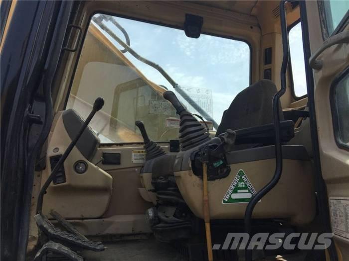CAT 325 B Roomikekskavaatorid