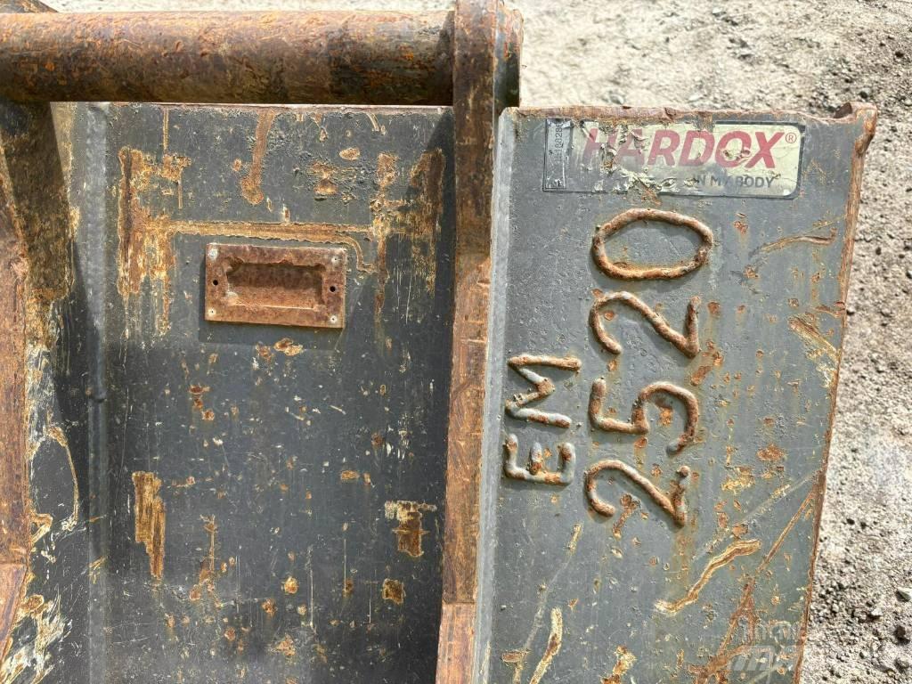 Kobelco SK 75 SR-3E Väikeekskavaatorid 7t-12t