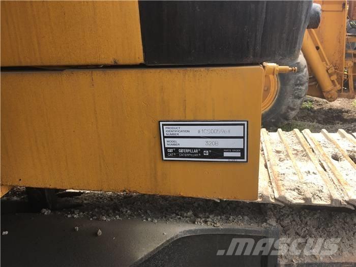 CAT 320 B Roomikekskavaatorid
