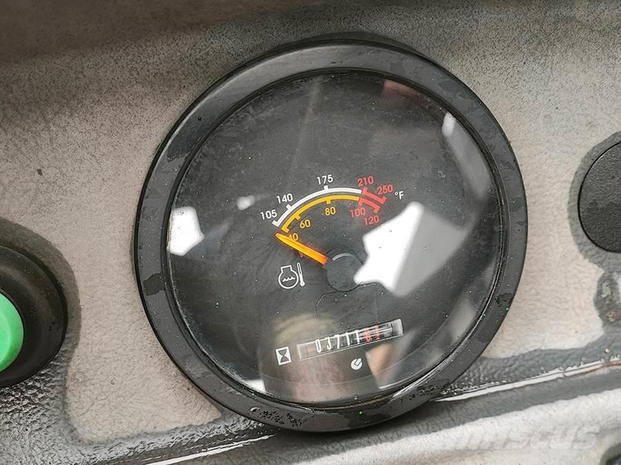 Aisle-Master 44S Kitsa vahekäigu tõstukid