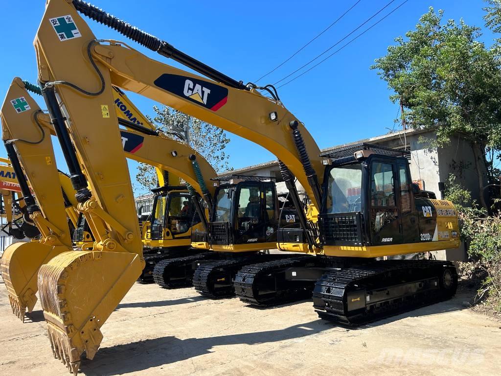 CAT 320 D Roomikekskavaatorid