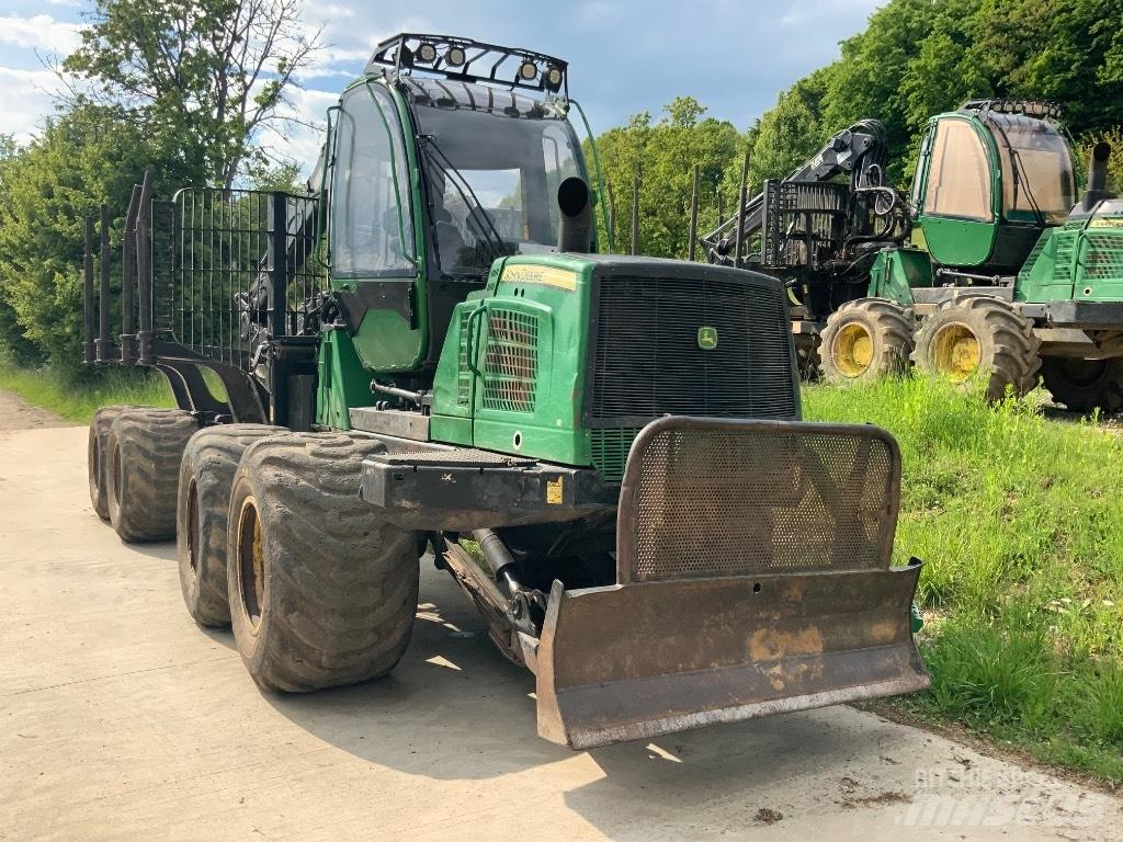 John Deere 1510 E Forwarderid