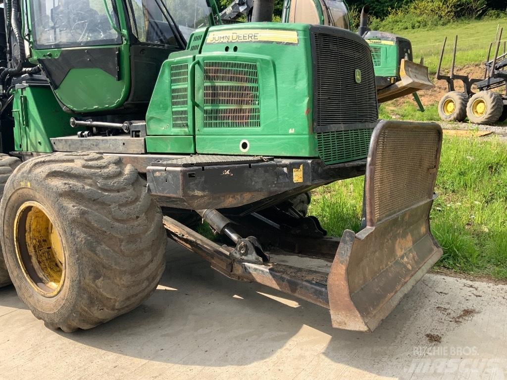 John Deere 1510 E Forwarderid