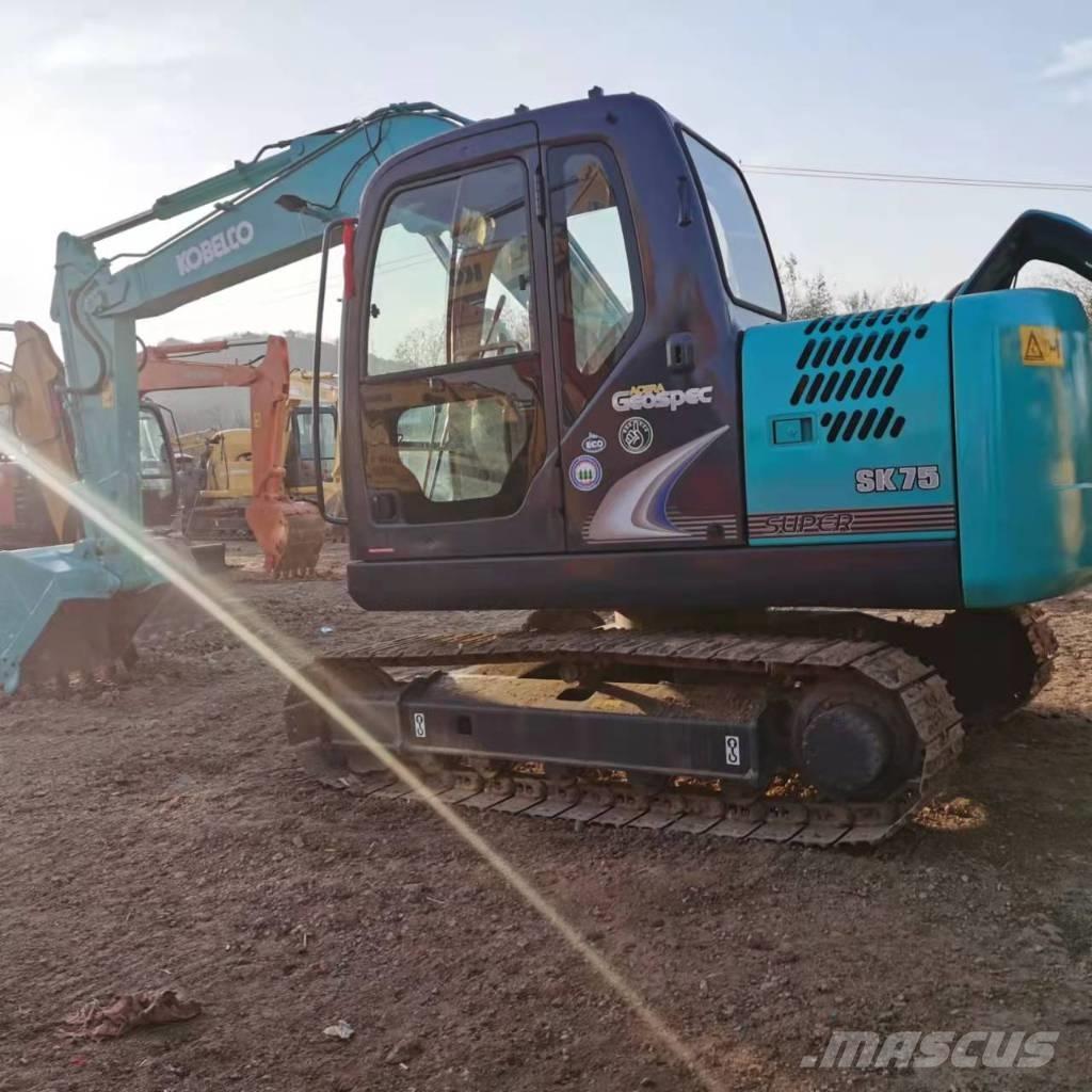 Kobelco SK75-8 Väikeekskavaatorid 7t-12t