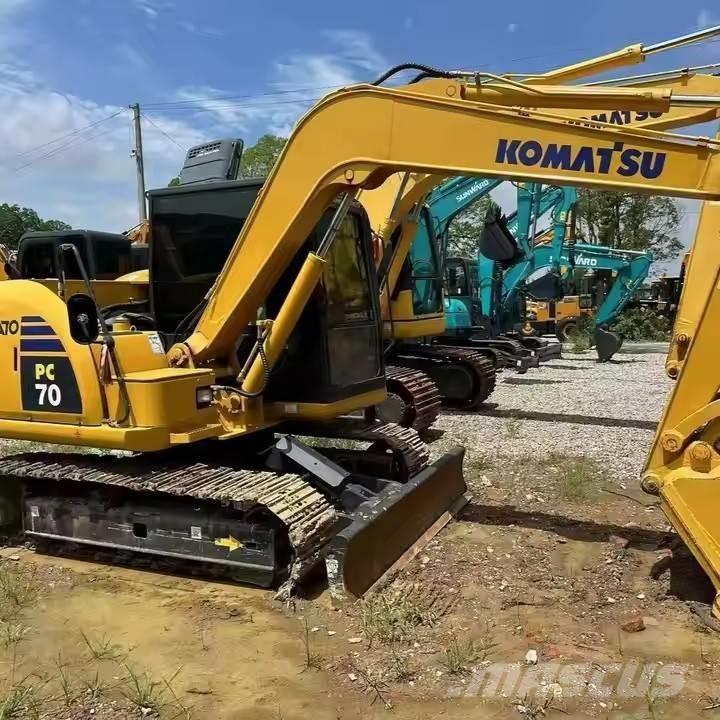 Komatsu PC 70 Roomikekskavaatorid