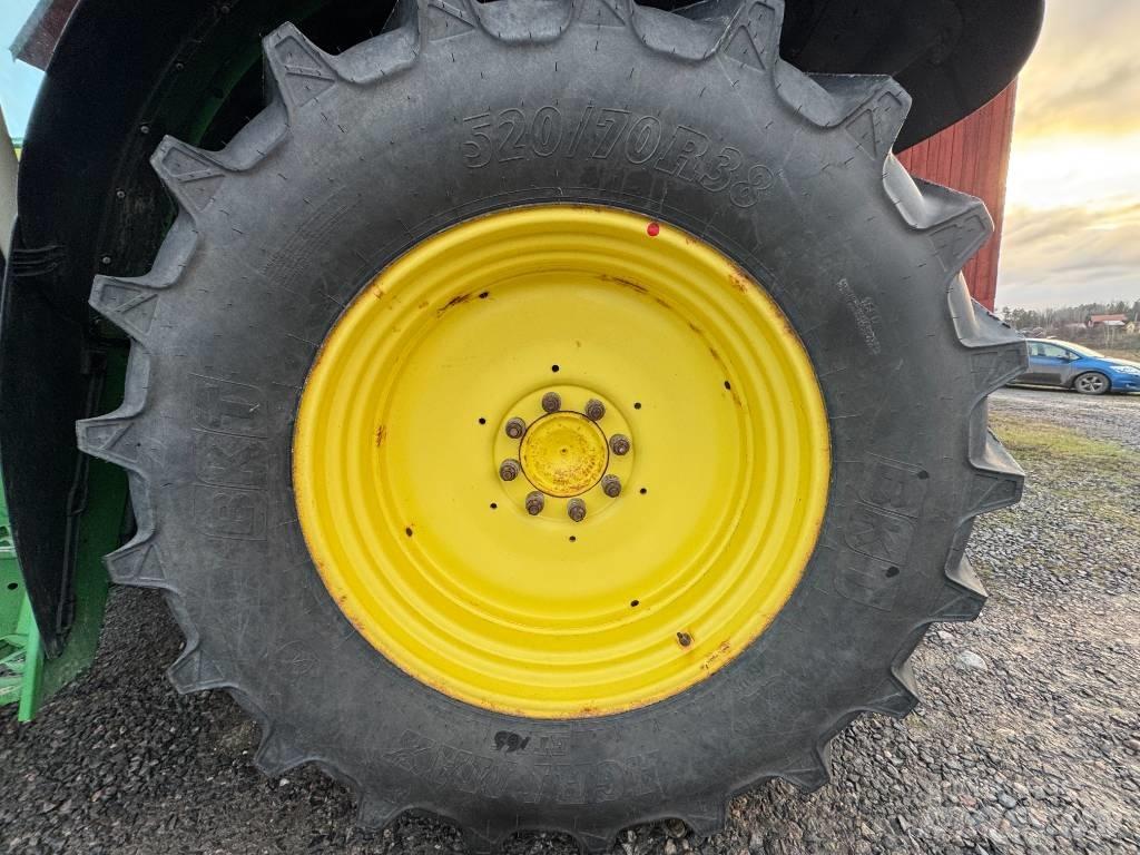 John Deere 6130 R Traktorid