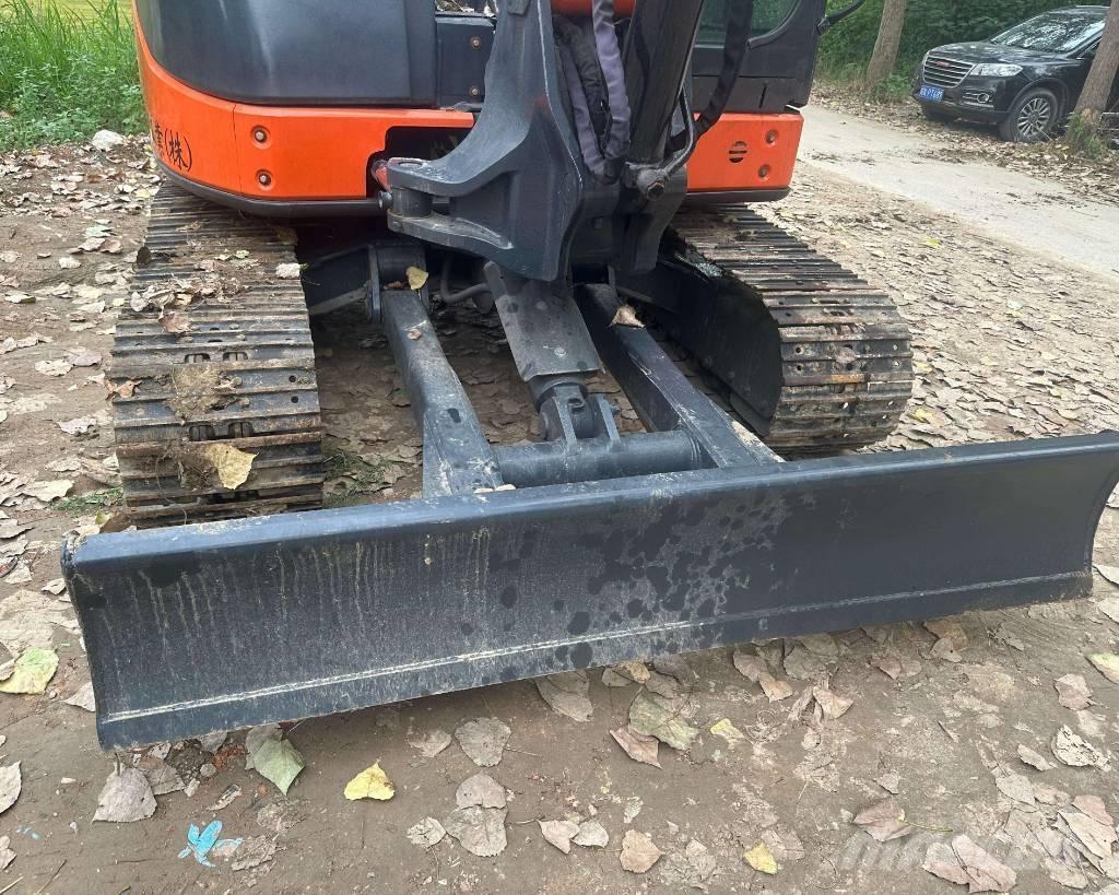 Hitachi ZX 50 U Miniekskavaatorid < 7 t