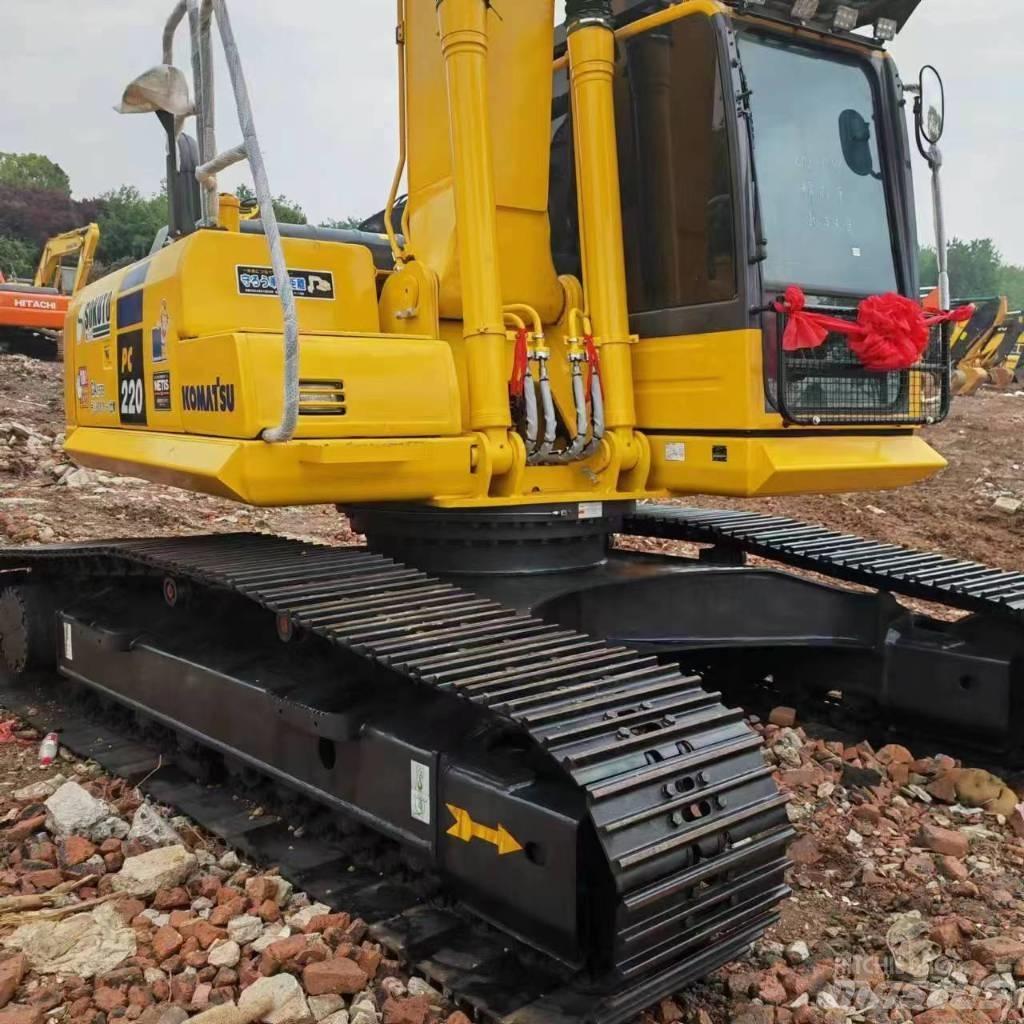 Komatsu pc220-8 Roomikekskavaatorid