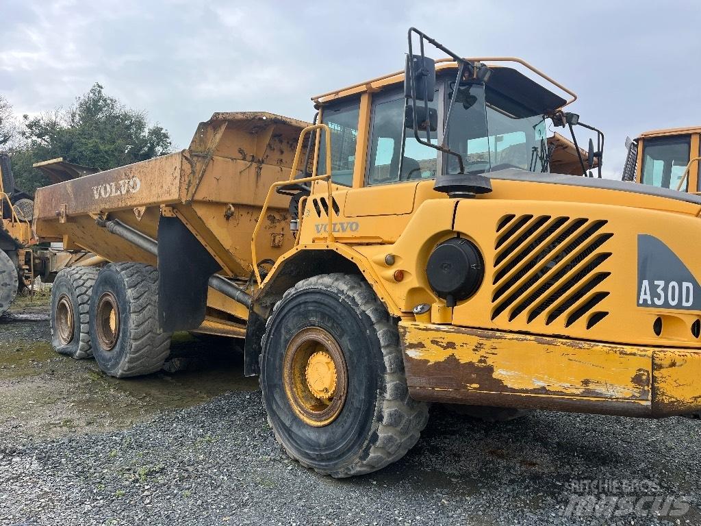 Volvo A30D Liigendraamiga pinnaseveokid
