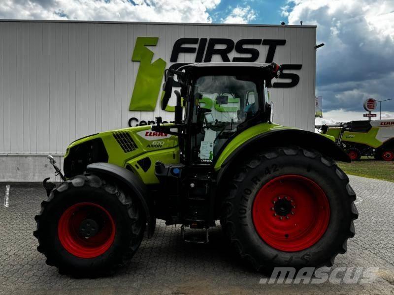 CLAAS AXION 870 Traktorid
