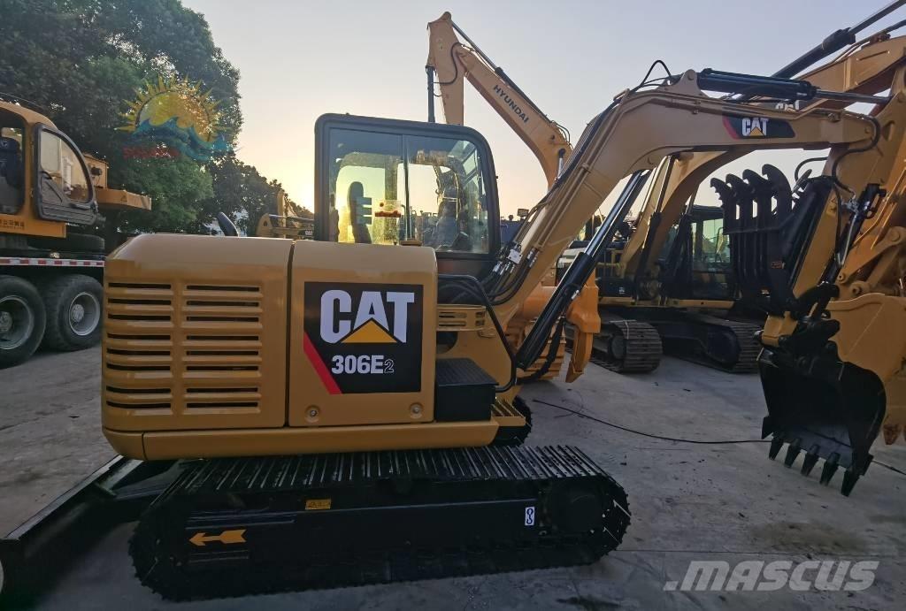 CAT 306E2 Roomikekskavaatorid