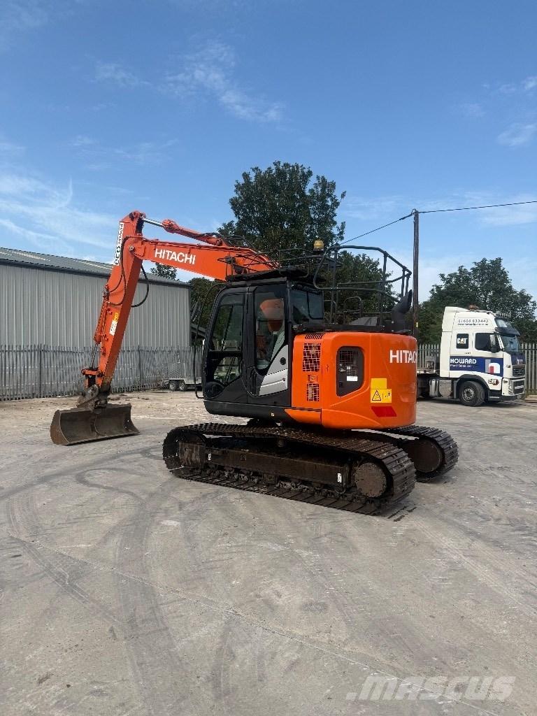 Hitachi ZX 135 US-6 Roomikekskavaatorid