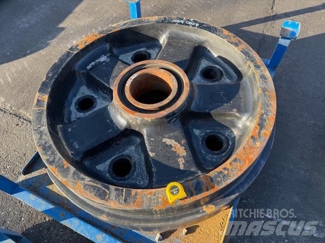 CAT 6020 NEW IDLER Lindid, ketid ja alusvankrid