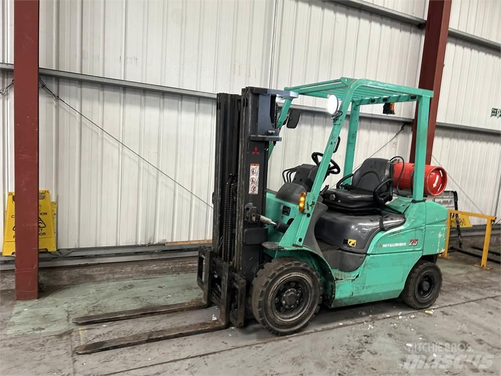 Mitsubishi FG25NT Gaasitõstukid