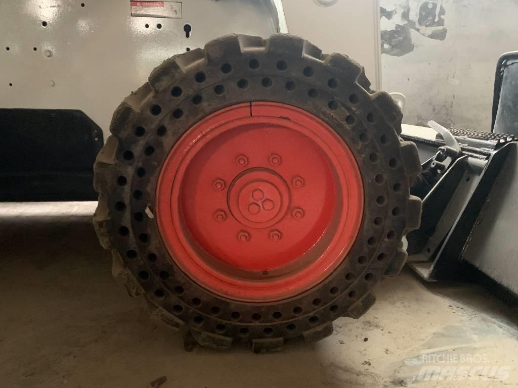 Bobcat S 300 Kompaktlaadurid