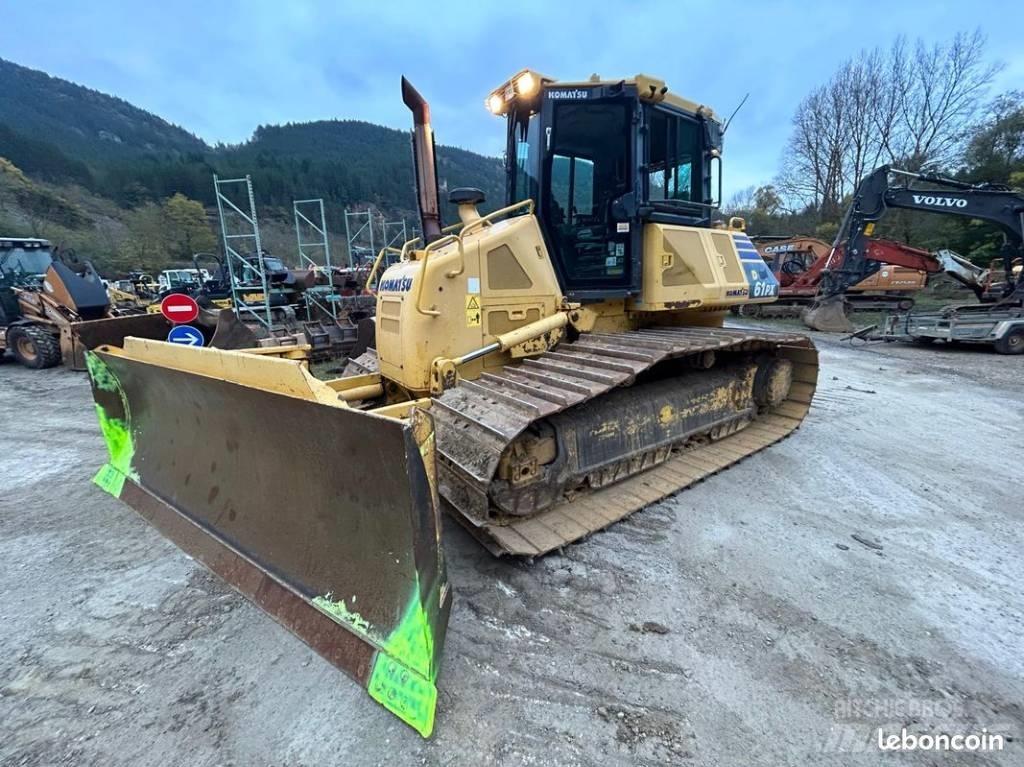 Komatsu D 61 PX-23 Buldooserid