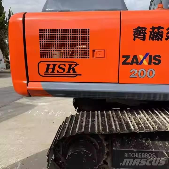 Hitachi ZX200 Roomikekskavaatorid