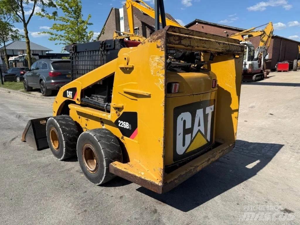 CAT 226B3 Turbo Kompaktlaadurid