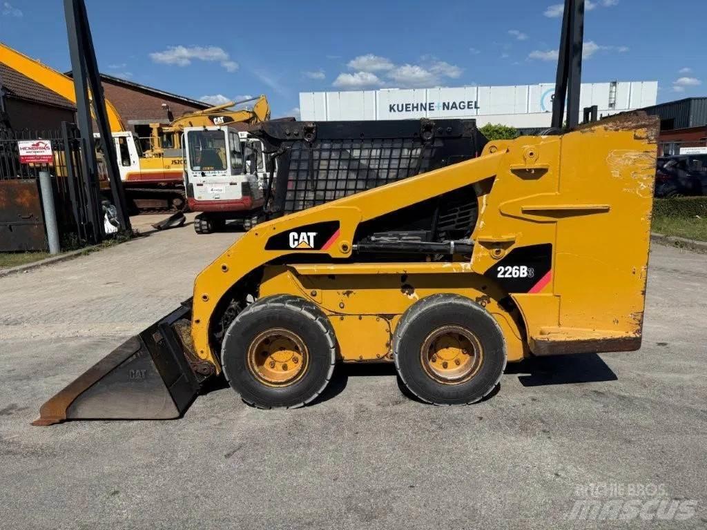 CAT 226B3 Turbo Kompaktlaadurid
