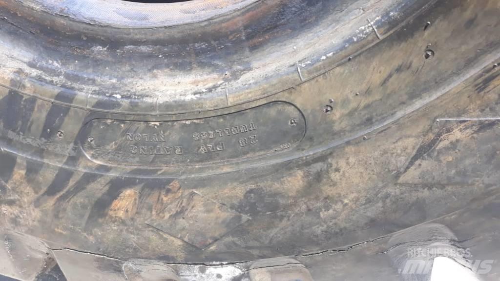 Goodyear 29.5-29 L3 Rehvid, rattad ja veljed