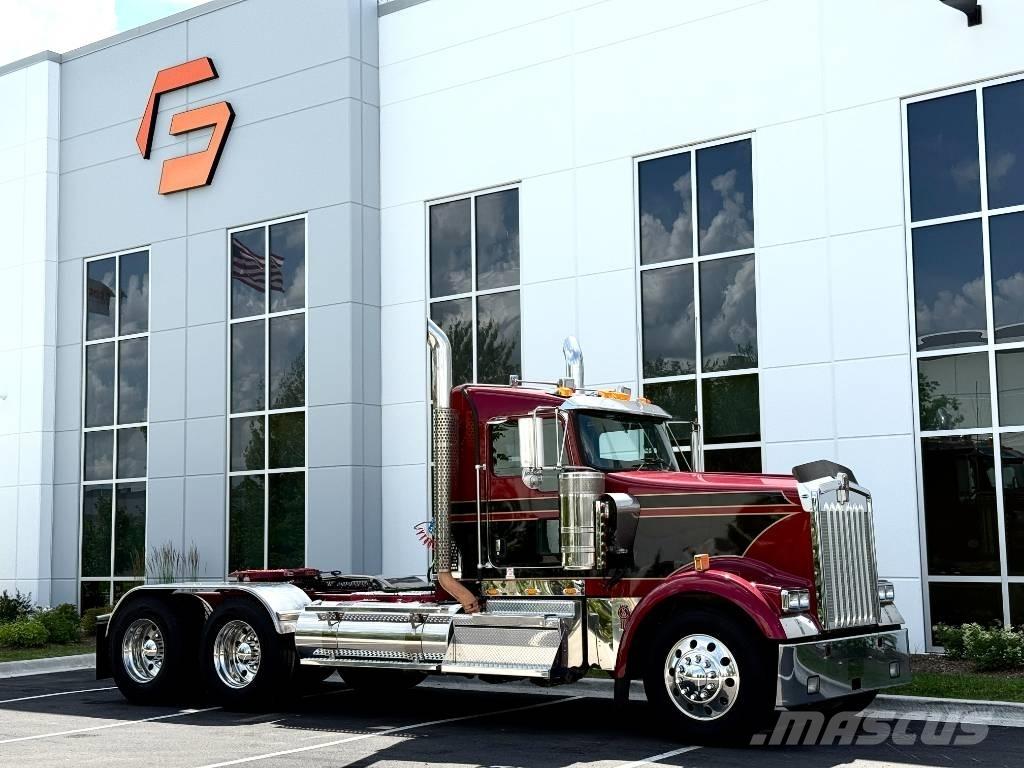 Kenworth W900 Sadulveokid