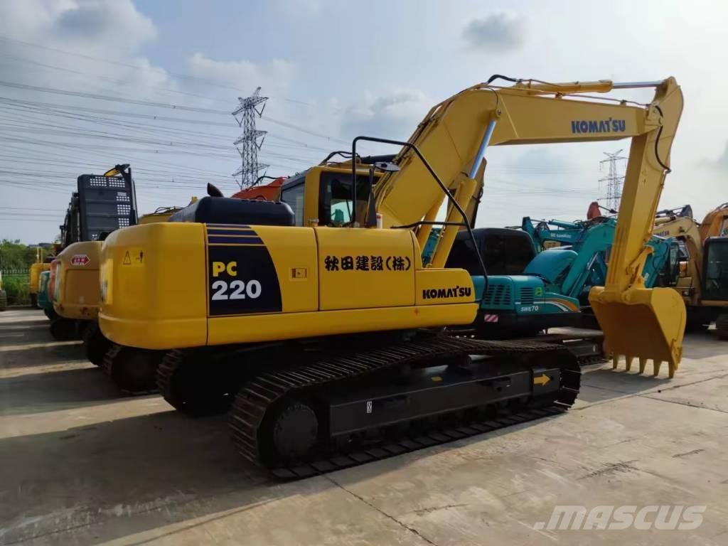 Komatsu PC 220 Roomikekskavaatorid