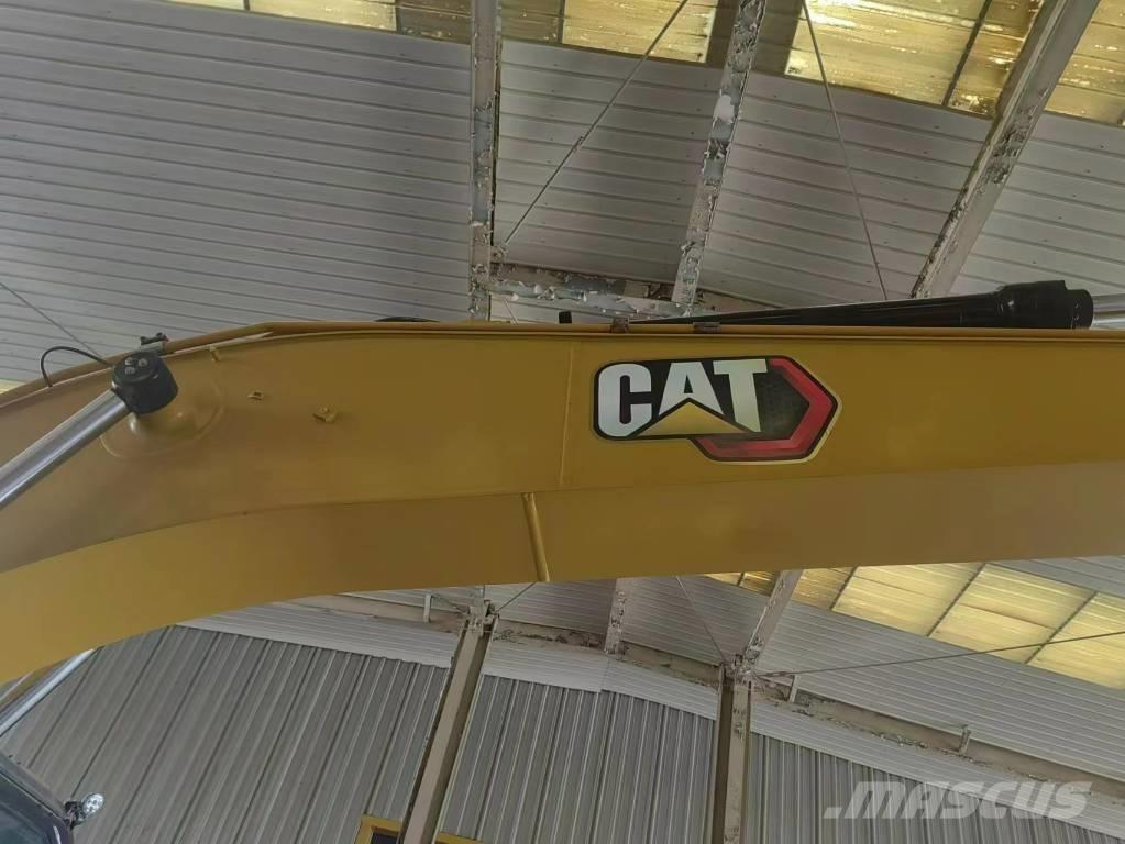 CAT 320GX Roomikekskavaatorid