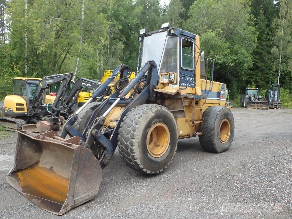 Komatsu WA 250-1 Rataslaadurid