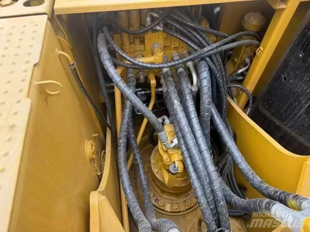 CAT 315 D L Roomikekskavaatorid