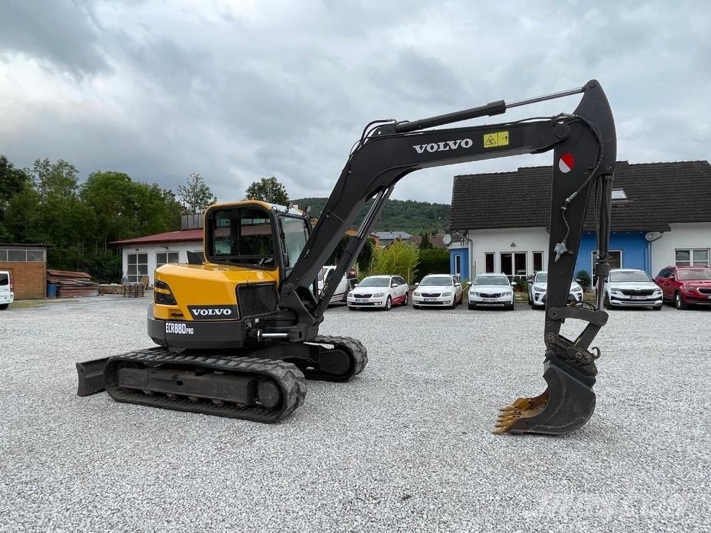 Volvo ECR88D Väikeekskavaatorid 7t-12t