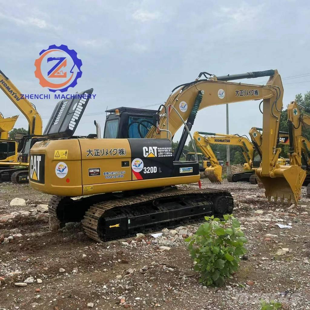 CAT 320 D2 Roomikekskavaatorid