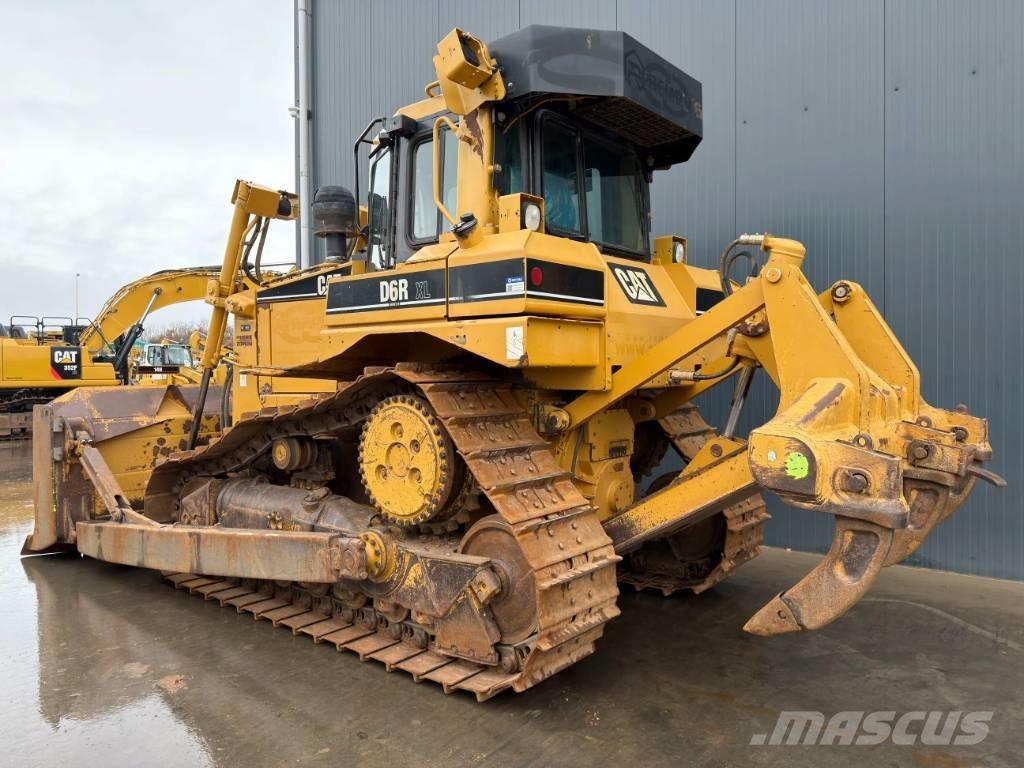 CAT D6R III XL Buldooserid