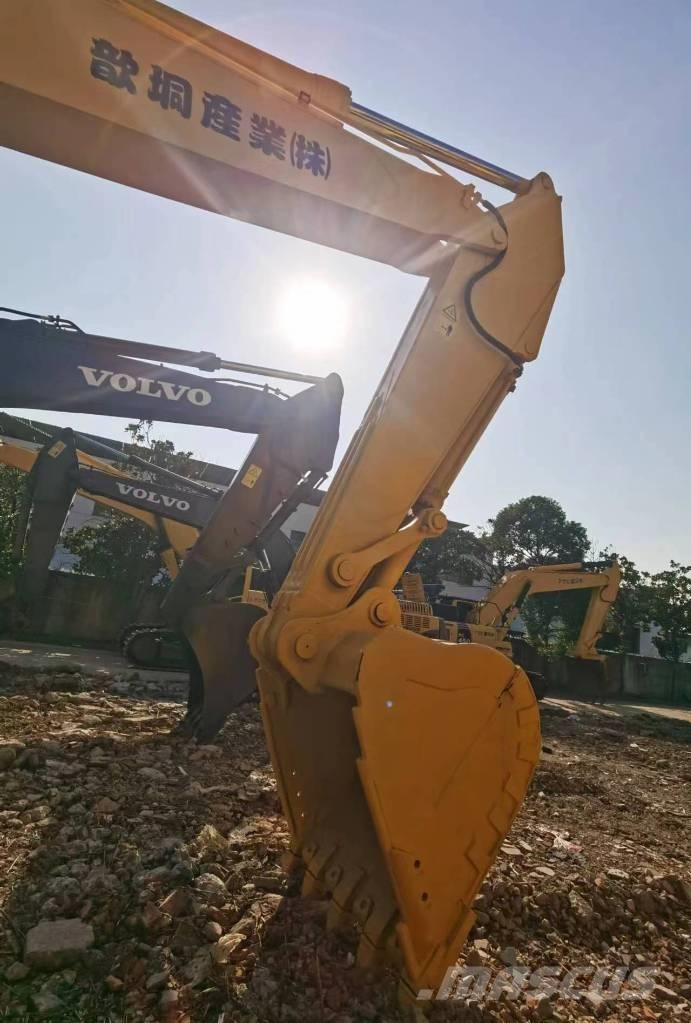 Komatsu PC 450-7 Roomikekskavaatorid