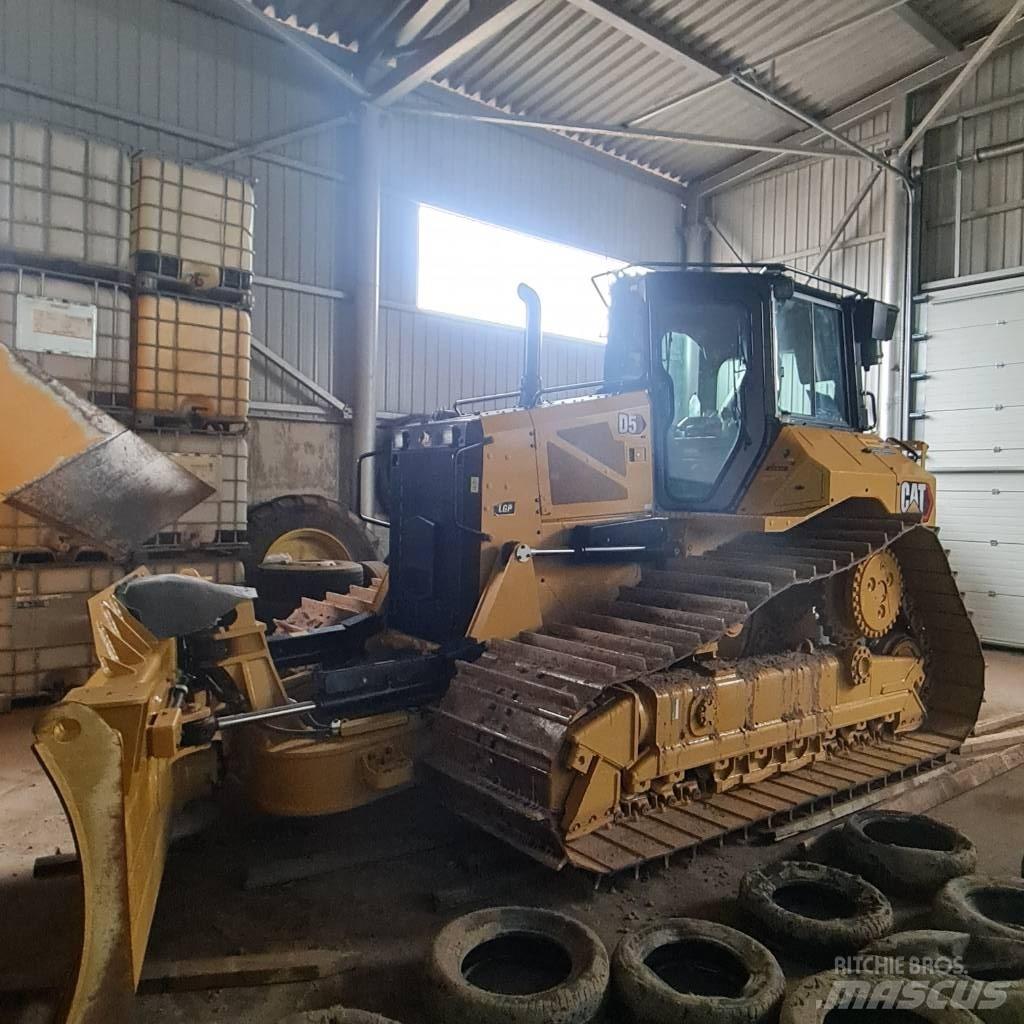 CAT D 5 LGP Buldooserid