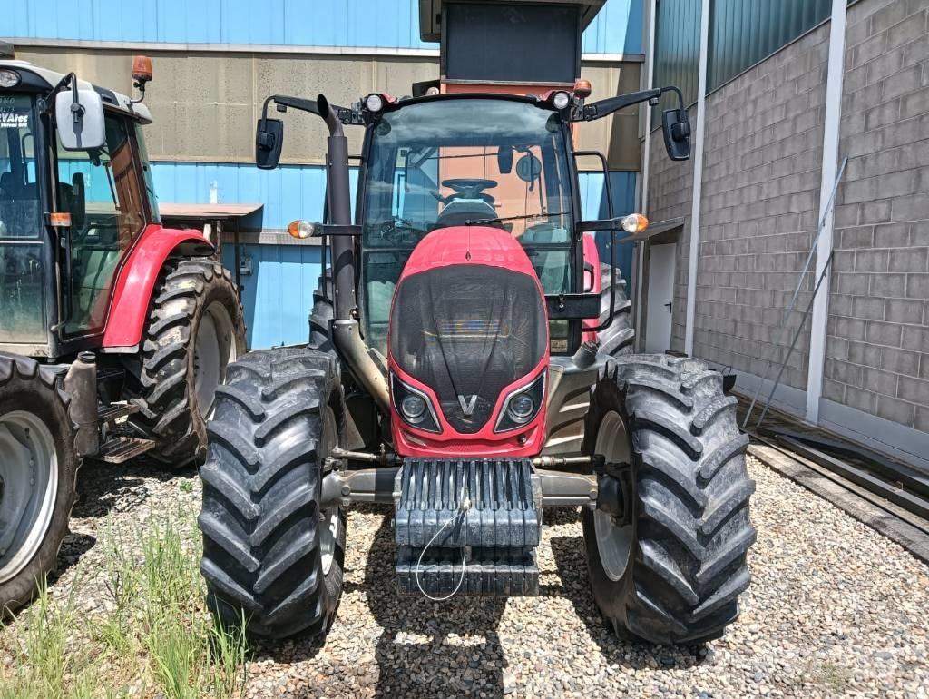 Valtra A 114 Traktorid