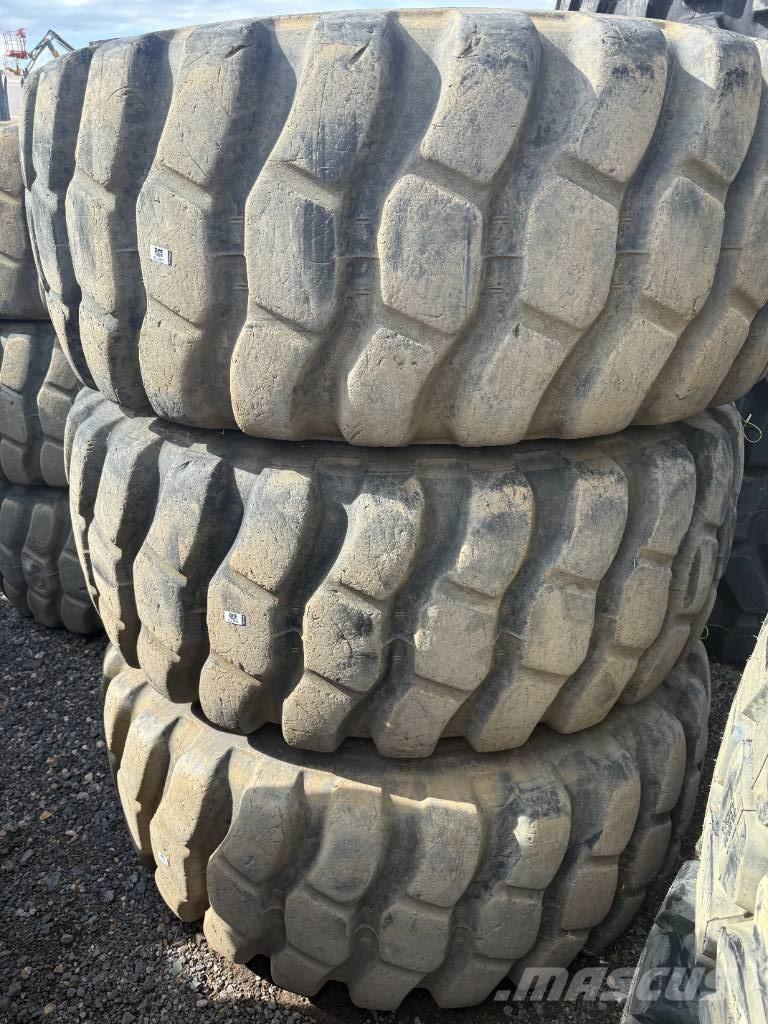 Bridgestone 23.5R25 Rehvid, rattad ja veljed