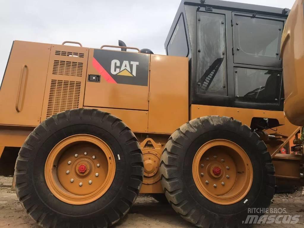 CAT 140k Greiderid