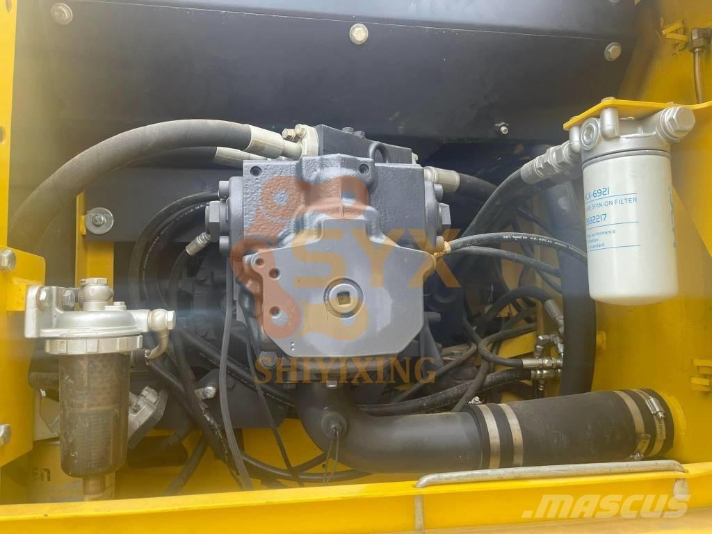 Komatsu PC 300-7 Roomikekskavaatorid