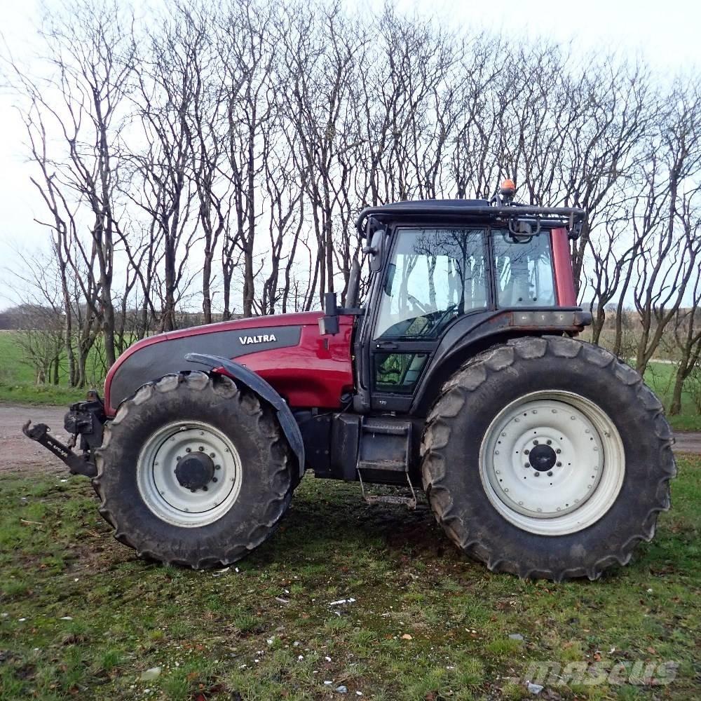 Valtra T 170 Traktorid