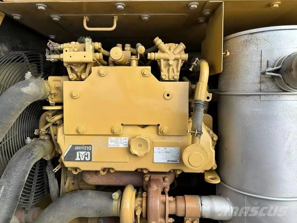 CAT 315D2 Roomikekskavaatorid