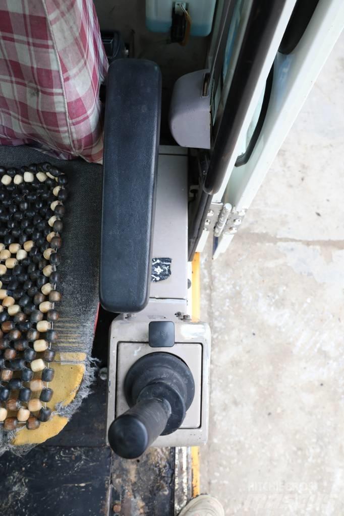 Hyundai Robex 130 W Ratasekskavaatorid